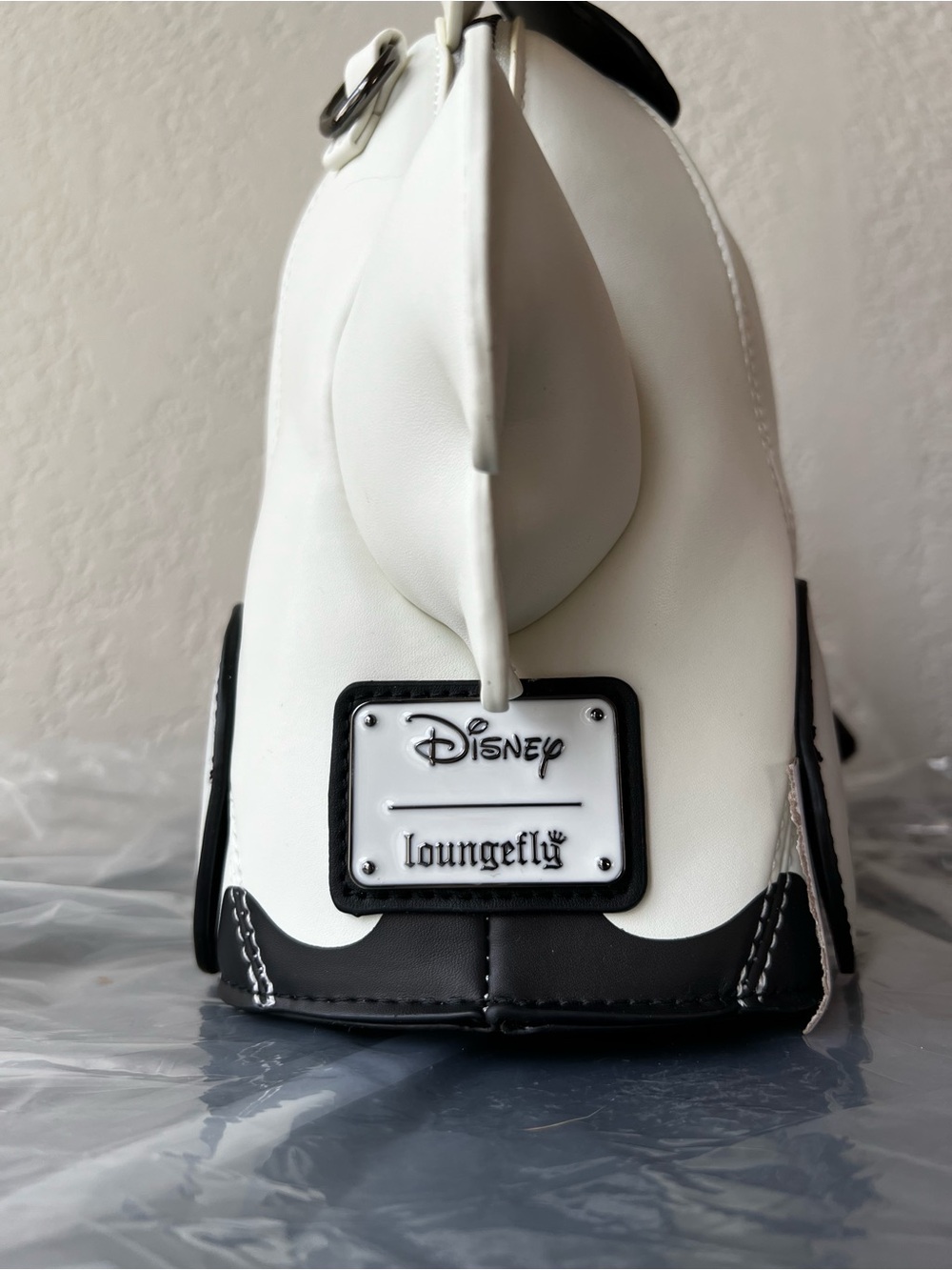 NWT Loungefly Mickey & Minnie Mouse Ghost Glow Figural Crossbody Bag *NEW DROP* - Picture 3 of 5